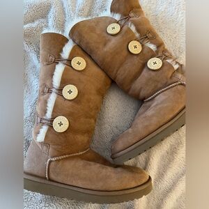 Classic Tall 3 button Uggs-Chestnut